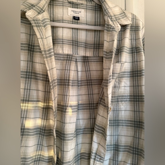AMERICAN EAGLE GREEN AND CREAM STRIPED LONG SLEEVE FLANNEL BUTTON UP SHIRT- SML - Picture 2 of 4